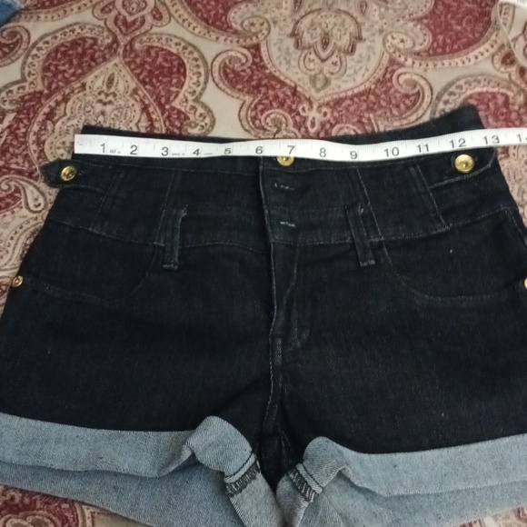 size 3 NWOT Seductions high waisted shorts - Picture 10 of 13
